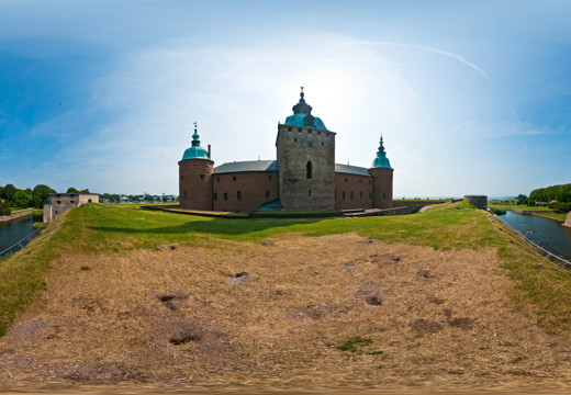 Kalmar castle, In front of castle