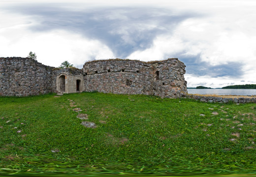 Tunnel to round tower, Kronoberg castle ruin